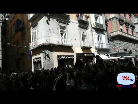 Flash Mob Studenti dedicato a George Gershwin   Napoli 05042019