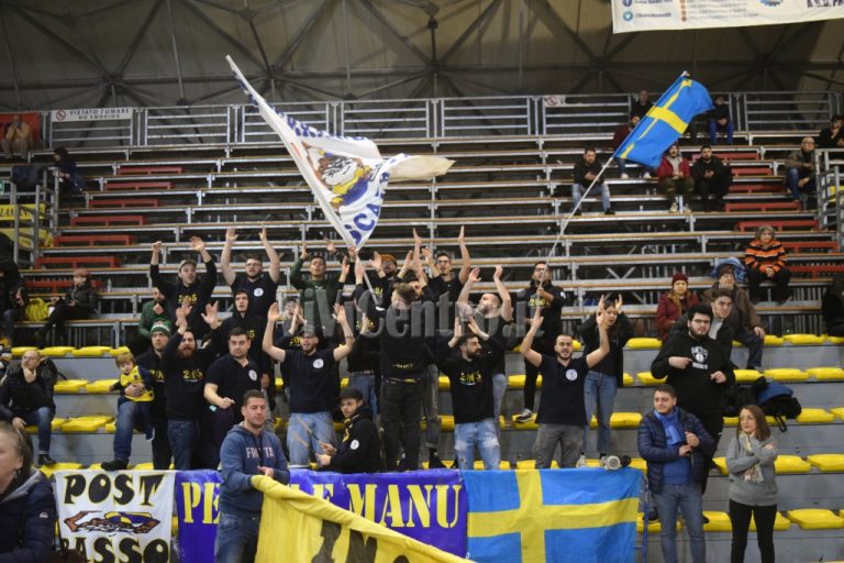 Squalificato il PalaMangano per episodi di razzismo: la reazione della Givova Scafati