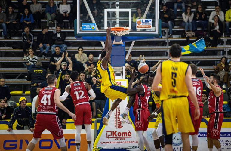 La Givova Scafati  va al caccia del poker. Domenica arriva l’Eurobasket Roma