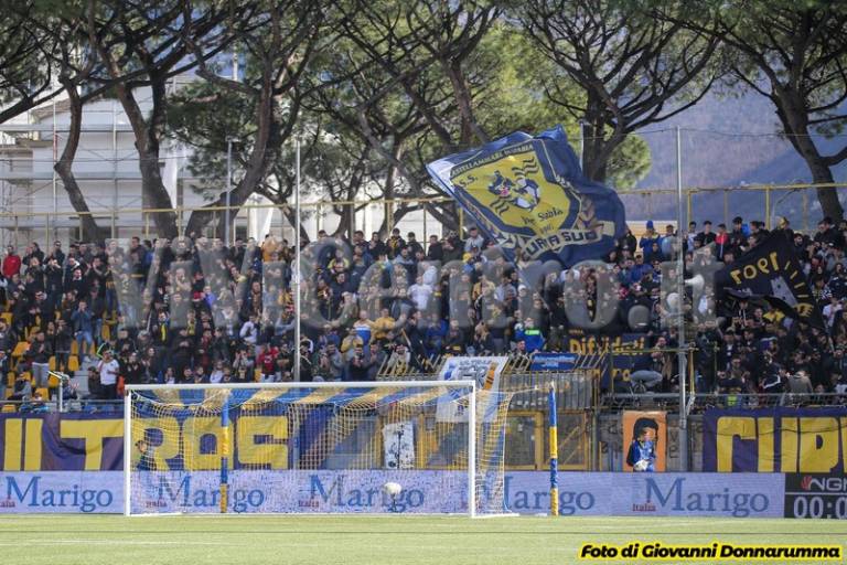 Serie B, partite a porte chiuse su tutti i campi fino al 3 aprile