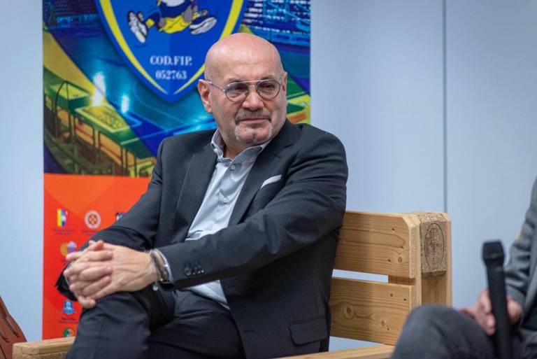 Givova Scafati, la F.I.P stanzia 4 milioni di euro per le società. Patron Longobardi:”Non basta”
