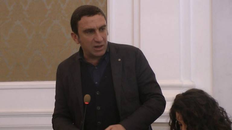 Castellammare, Di Martino e Scala: “La Camorra è piombo nelle ali di questa città”