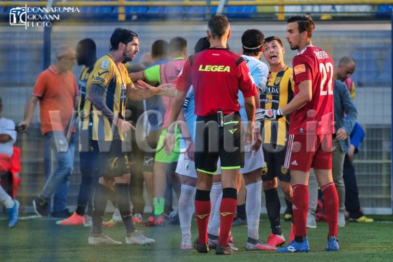 Juve Stabia-Virtus Entella, il Questore di Napoli emette un Daspo