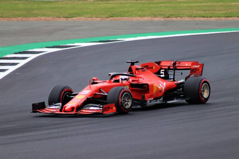 F1, Ferrari: stagione da cancellare. Camilleri:”Testa al 2022″