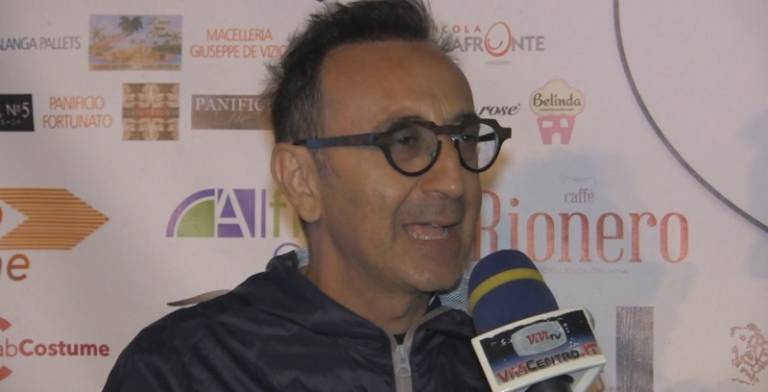 I Racconti della Villa, il Baciamano – regia Giovanni Esposito