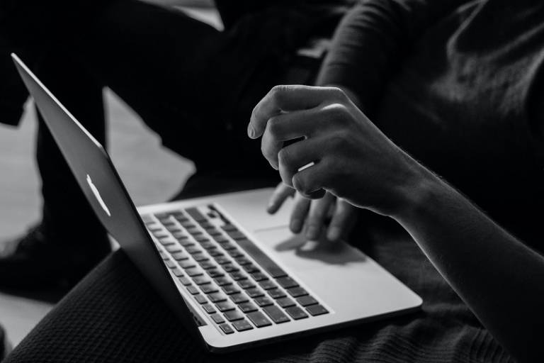 Poker online: Come creare un bankroll per giocare