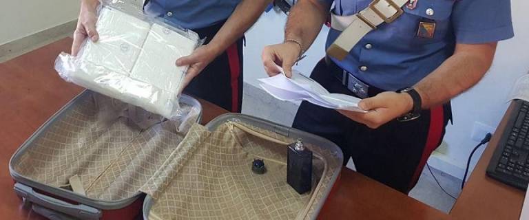 Carabinieri di Messina arrestano un uomo sbarcato con oltre 2 chili di cocaina