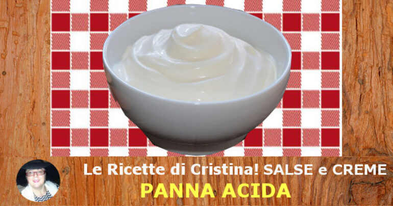 Panna acida, un condimento adatto a piatti a base di pesce o di carne