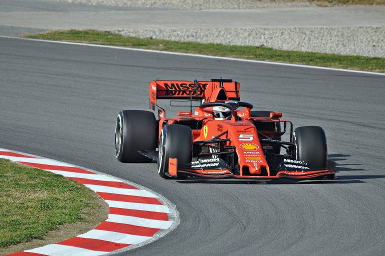 Ferrari: un anno buio, ma si intravede la luce infondo al tunnel