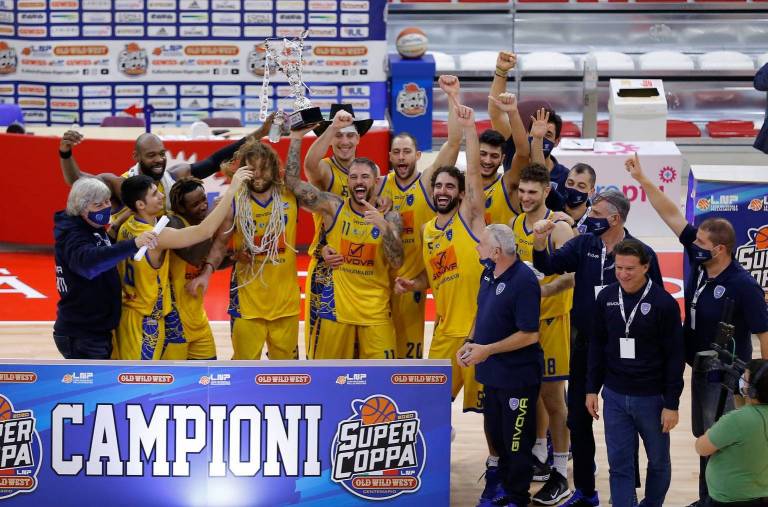 Givova Scafati campione: conquistata la SuperCoppa 2020