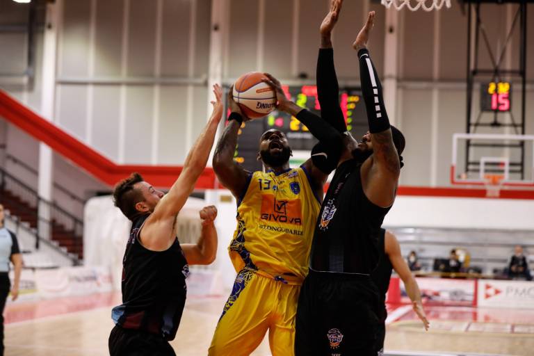 Scafati in semifinale di SuperCoppa Centenario, Rieti al tappeto