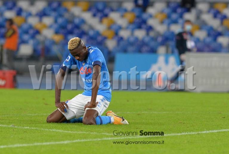 Osimhen positivo al Covid: sfortuna ed ingenuità