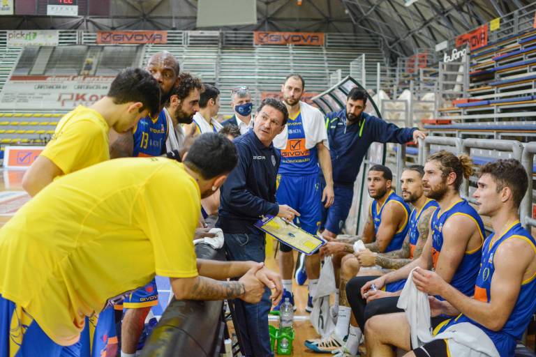 Givova Scafati, rinviato il recupero del PalaMangano contro Ferrara