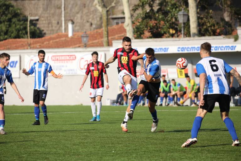 Disastro Sorrento: il Fasano annichilisce i rossoneri e cala il poker all’Italia