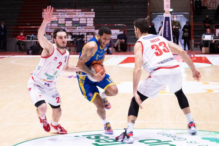 La Givova Scafati torna a splendere. Finisce 67-86 al PalaCarrara