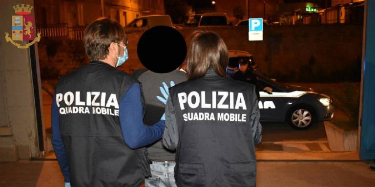 Enna, portantino violenta giovanissima paziente in ospedale, arrestato