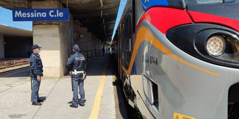 Pregiudicato molesta sul tram due ragazze di 16 e 17 anni: arrestato