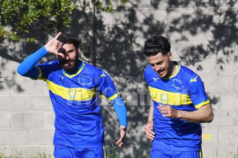 Ischia nella tana dei leoni del Napoli United, ma con la testa ai play-off