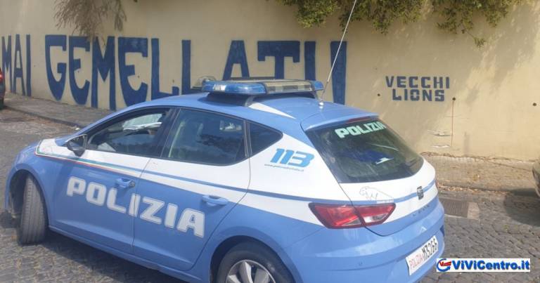 Posillipo: imbratta un monumento storico, denunciato