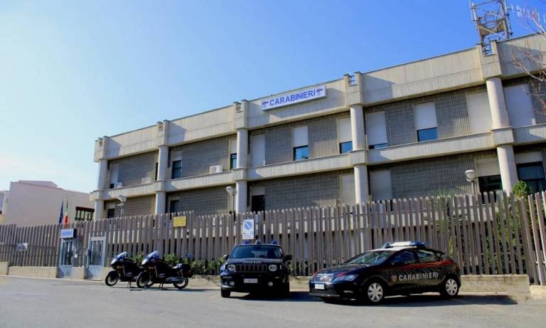 Anziano trovato morto in casa: in carcere il figlio 31enne