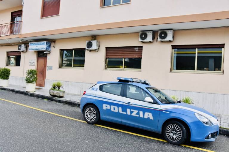 29enne ai domiciliari per minaccia e resistenza a pubblico ufficiale