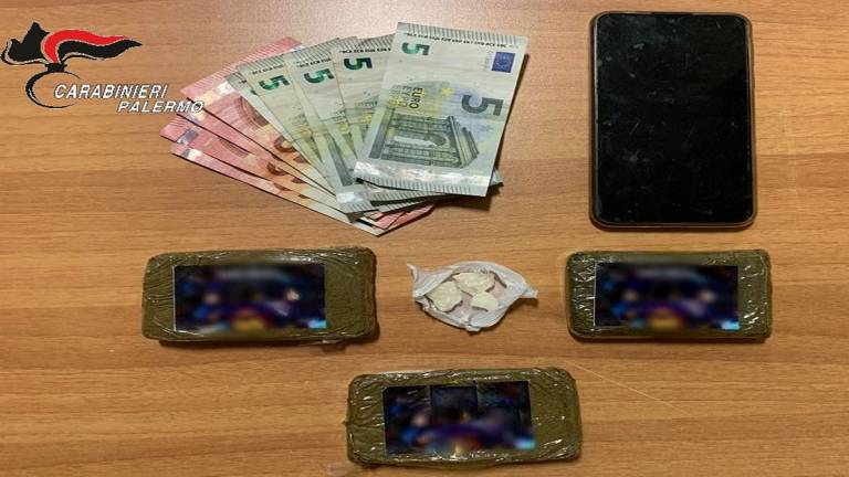 Arrestato per spaccio e resistenza 22enne gambiano con precedenti