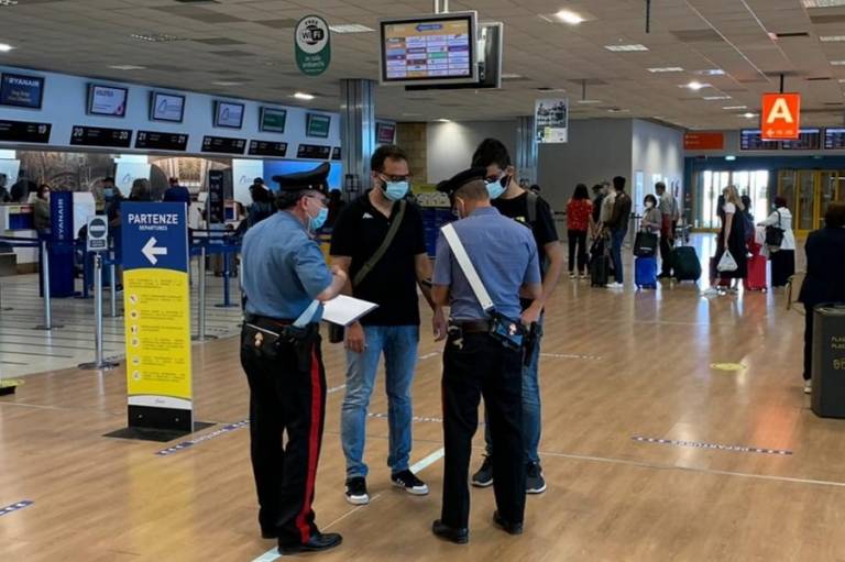 Carabinieri Sicilia: specializzate 14 unità nel servizio di polizia di frontiera