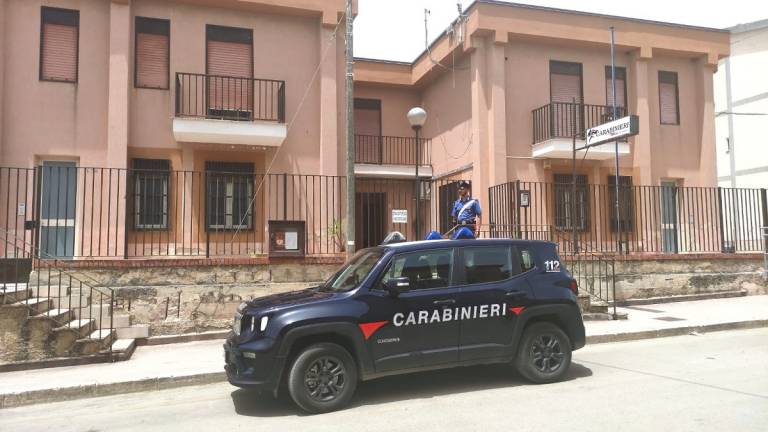 Furti in casa di anziani soli: in carcere un 22enne con precedenti