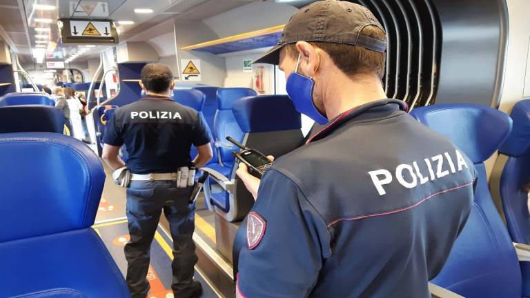 Oltre 2.700 controlli nelle stazioni ferroviarie e a bordo dei treni siciliani