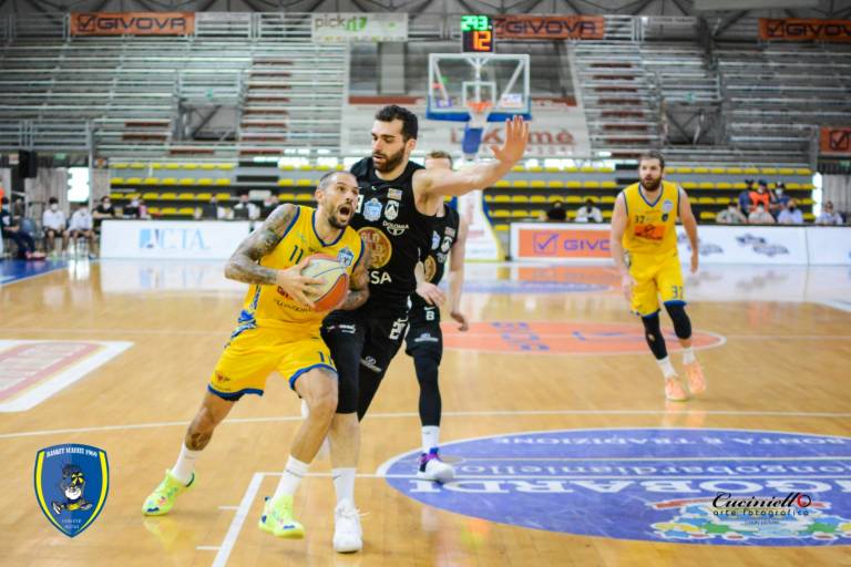 La Givova Scafati ci crede, riaperta la serie di semifinale contro Udine