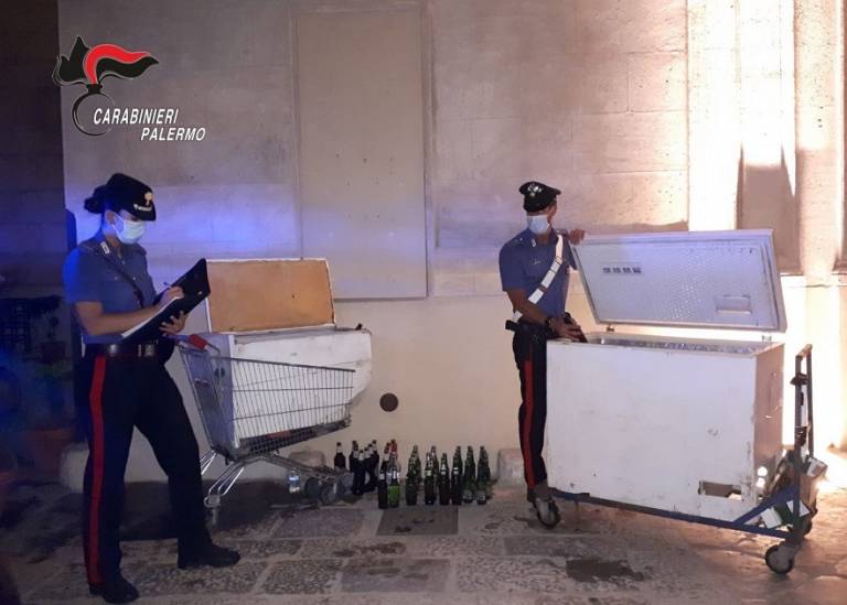 Commercio abusivo, sanzionati due palermitani col reddito di cittadinanza