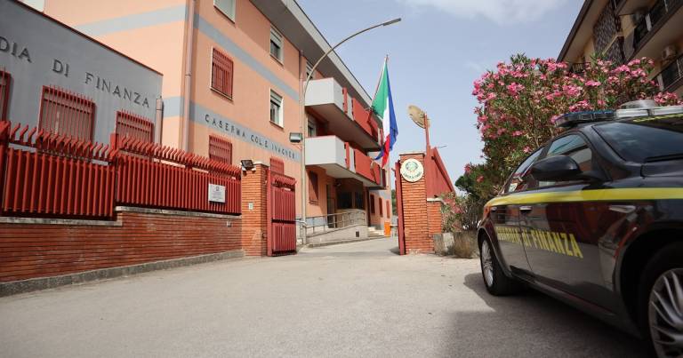 Scoperto falso medico, denunciato per esercizio abusivo della professione