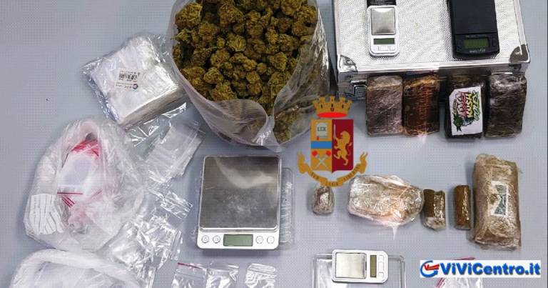 Arrestato spacciatore; controllo a domicilio e sequestro di droga