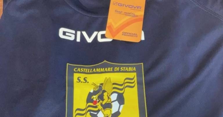 Juve Stabia, grazie ai tifosi e continua l’iniziativa per la maglia Givova