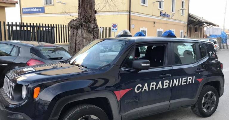 Madre lascia il figlio disabile tetraparetico sotto il sole. Indiziata di delitto