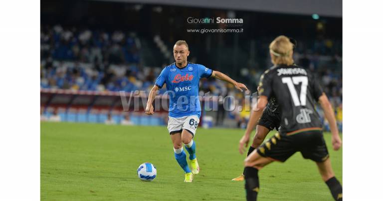 Napoli,  si ferma anche Lobotka: continuano i problemi prima della Juve