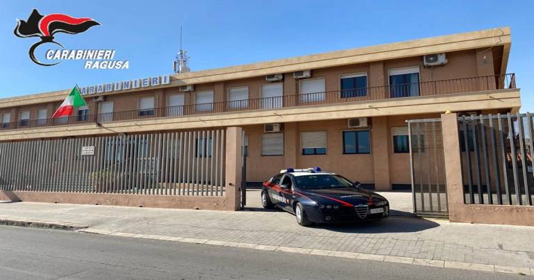 Spaccio: arrestato un nordafricano e denunciato in stato di libertà un vittoriese