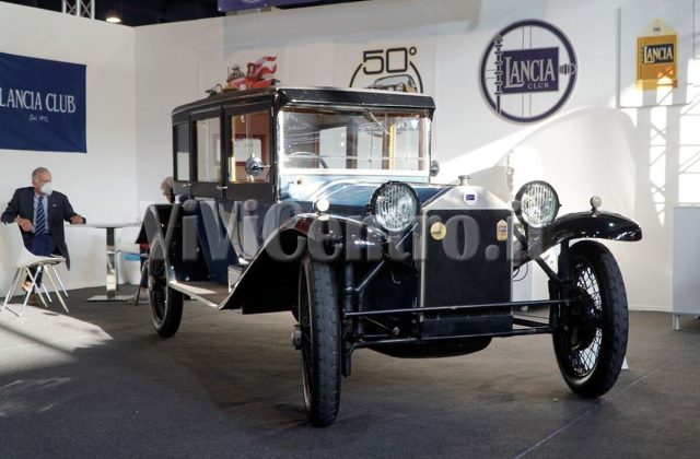 Auto e Moto d’Epoca 2021 | La fotogallery di ViViCentro
