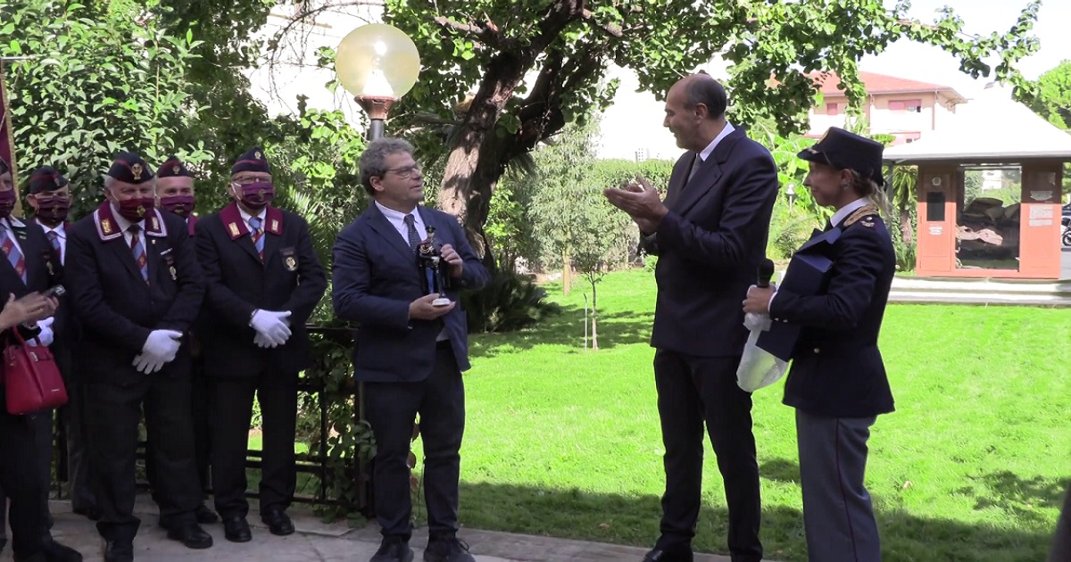 Ristrutturato il “Giardino della Memoria” della Polizia di Stato