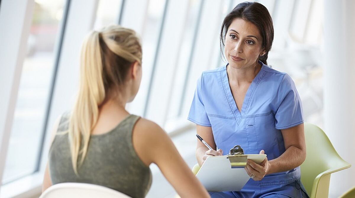 Il  tema dell’aborto torna prepotentemente ai tavoli di discussione