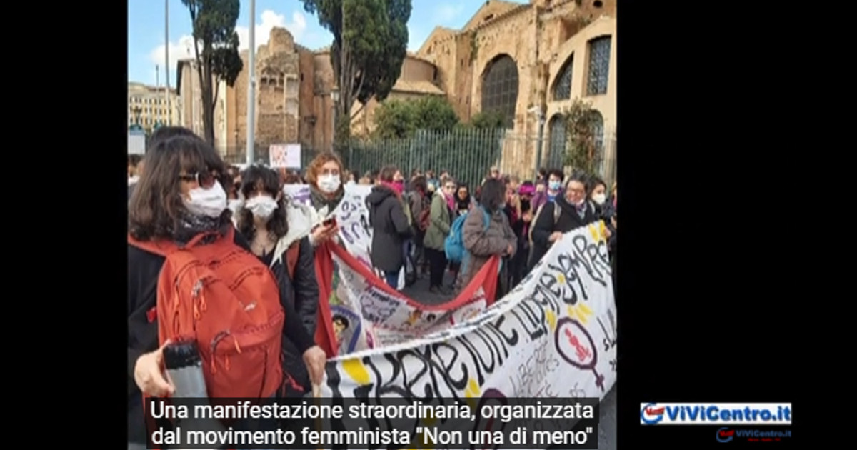 Manifestazione a Roma contro la violenza sulle donne e di genere