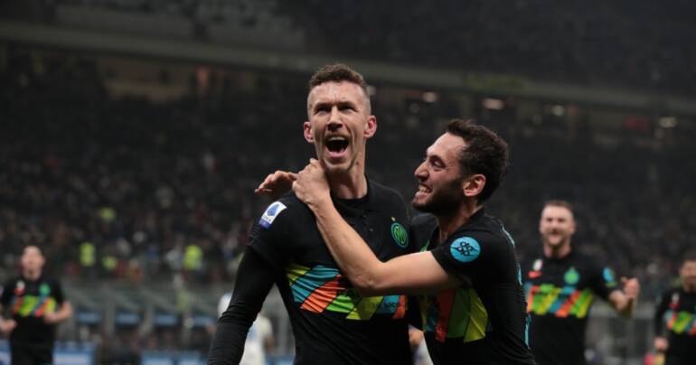 Inter-Napoli 3-2: spettacolo a San Siro, campionato riaperto