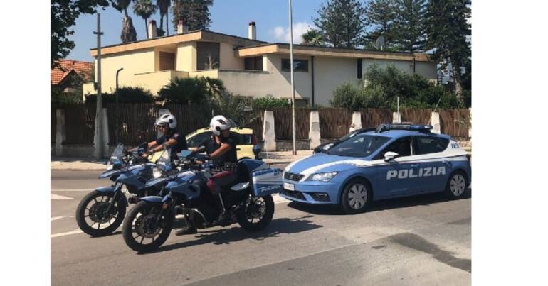 Ai domiciliari esercitava una funzione di controllo esterno mediante social: arrestato in carcere