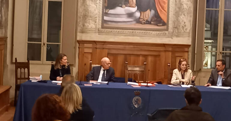 “L’insegnante e la sua maschera“ di Maviglia e Bertocchi