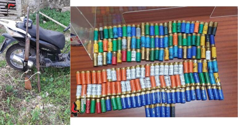 Nascondeva 2 fucili e 177 cartucce: arrestato un disoccupato percettore di reddito di cittadinanza