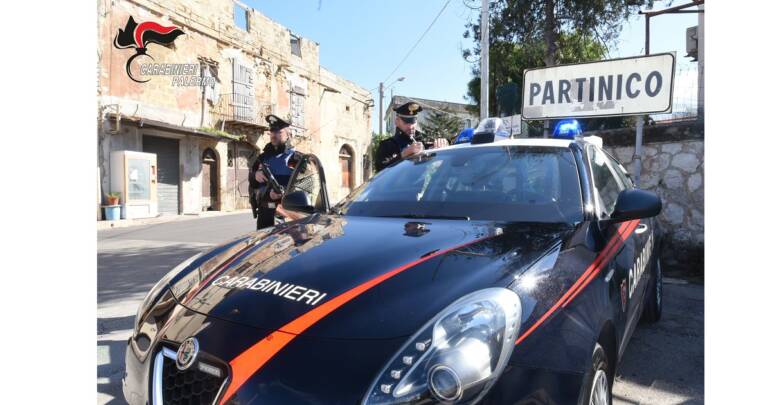 Denaro in cambio dei ciclomotori rubati: minorenne arrestato per estorsione