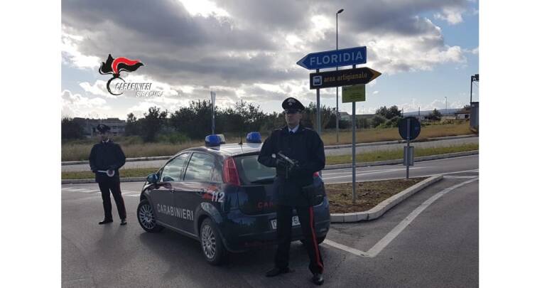 Evade per un giro in bici: arrestato. I CC incontrano gli anziani