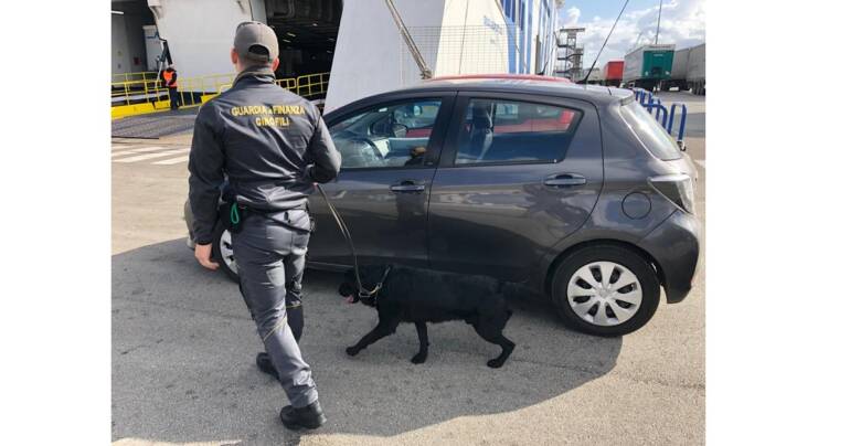 Ricercato per usura arrestato 51enne al porto