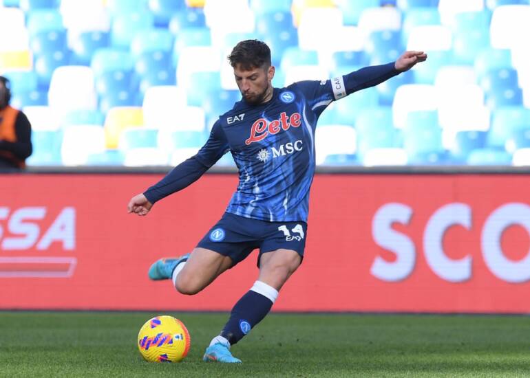 Napoli, il derby è tuo. Salernitana k.o. 4-1