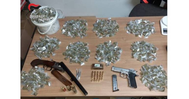 Controllo del territorio: 2 arresti e rinvenimento di armi e sostanza stupefacente